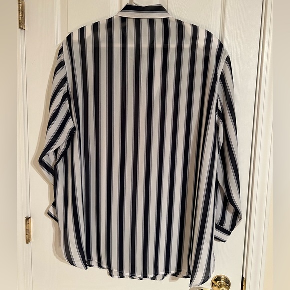 Kathryn Deene New York Deep Navy and White Blouse/Tunic - Picture 5 of 5